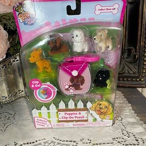 Just Play Puppies in my pocket miniature puppies & clip on pouch 2017 new